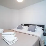 Oasis *